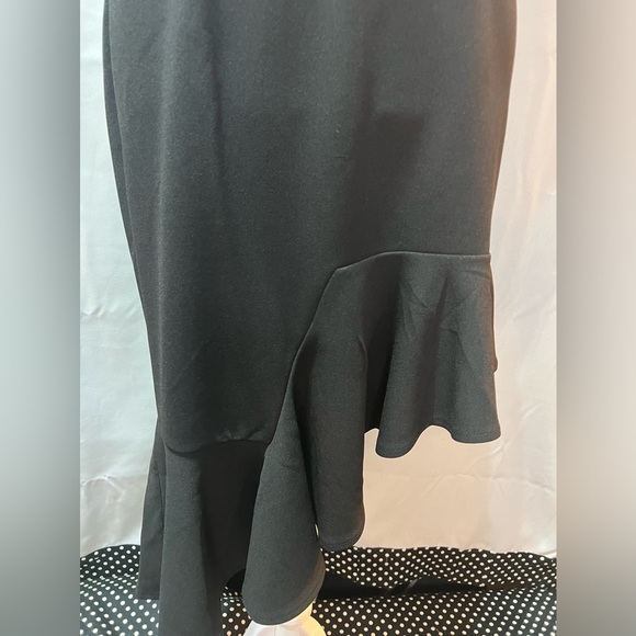 Selfie Leslie TIFFANY ONE-SHOULDER BOW DRESS BLACK S/M - Picture 2 of 7